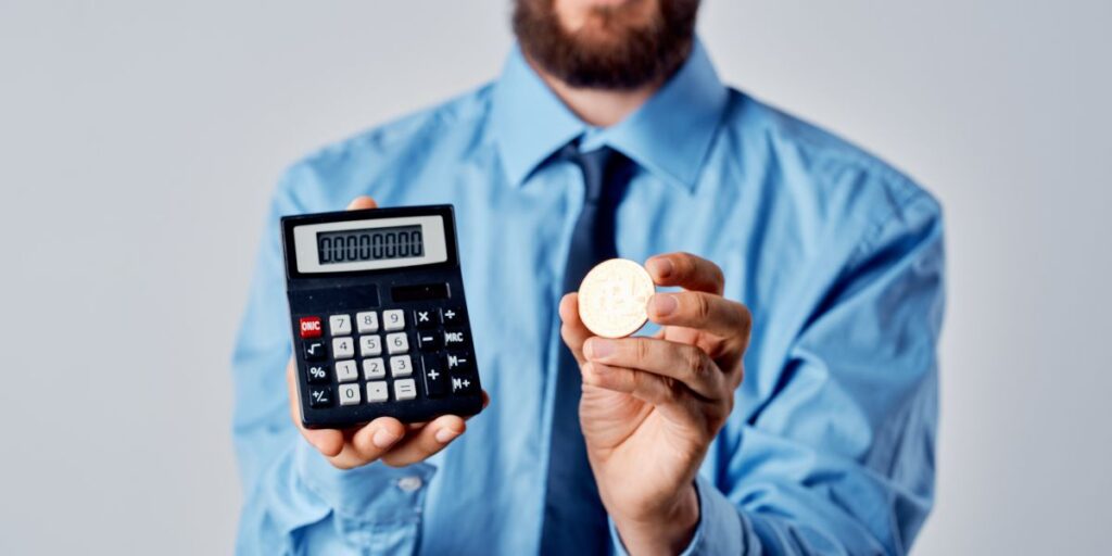 دليلك لاختيار ماكينة عد النقود المناسبة بين السعر والوظيفة